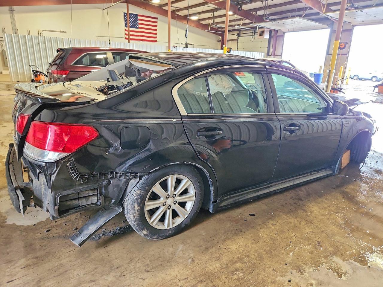 2010 Subaru Legacy 2.5I Premium - Фото 3