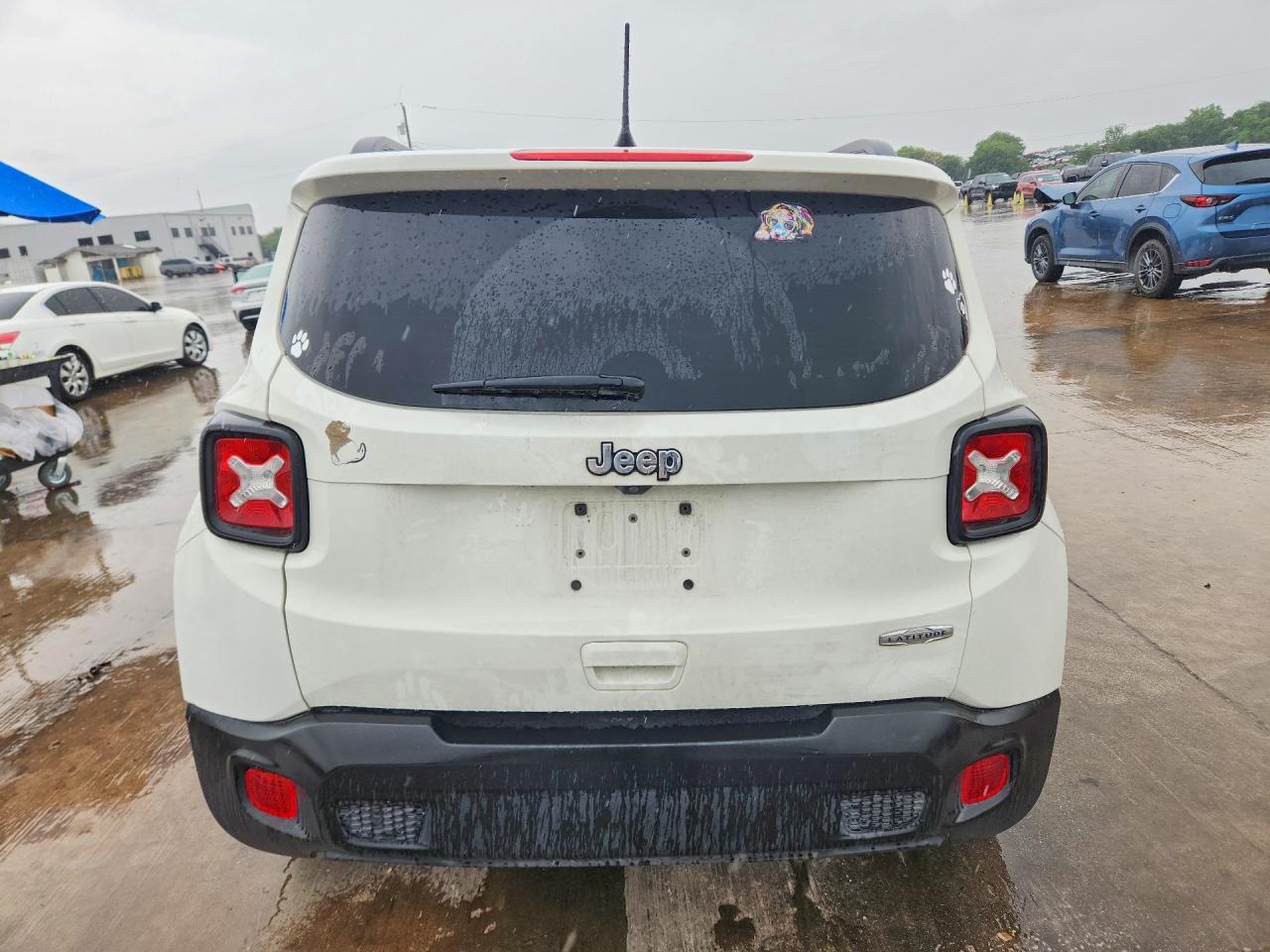 2020 Jeep Renegade Latitude - Image 6