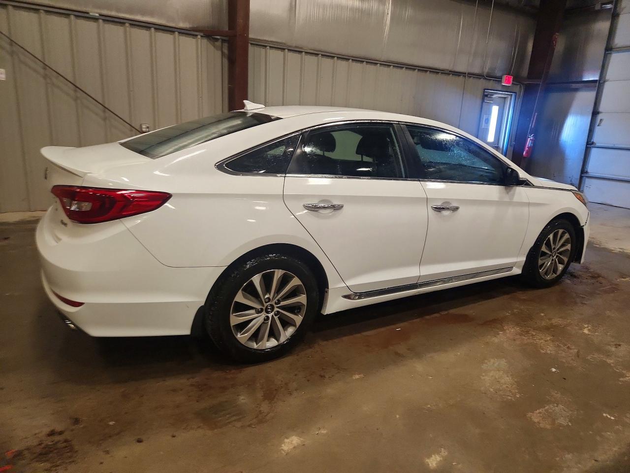2015 Hyundai Sonata - Фото 3