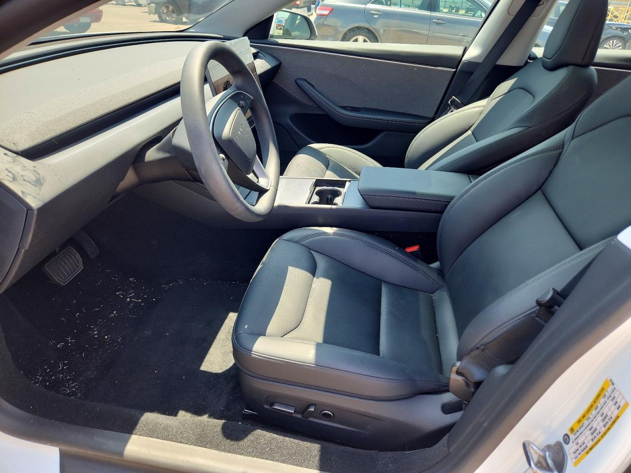 2025 Tesla Model 3 - Image 7