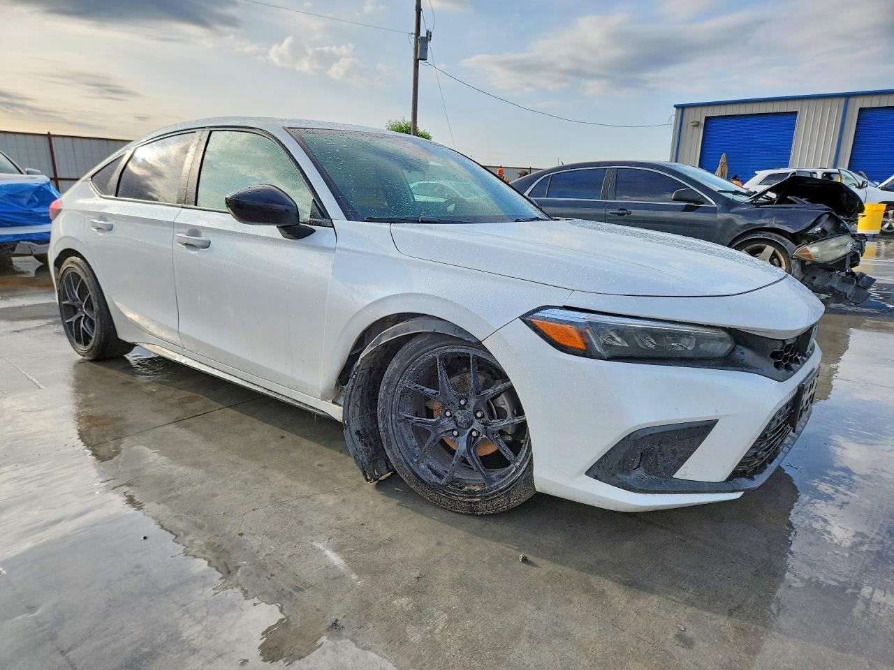 2023 Honda Civic Sport - Image 4
