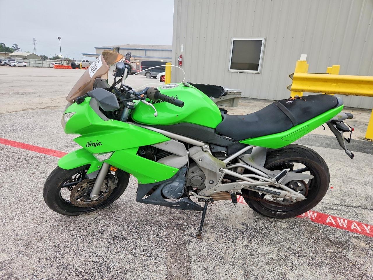 2009 Kawasaki Ex6 - Фото 3
