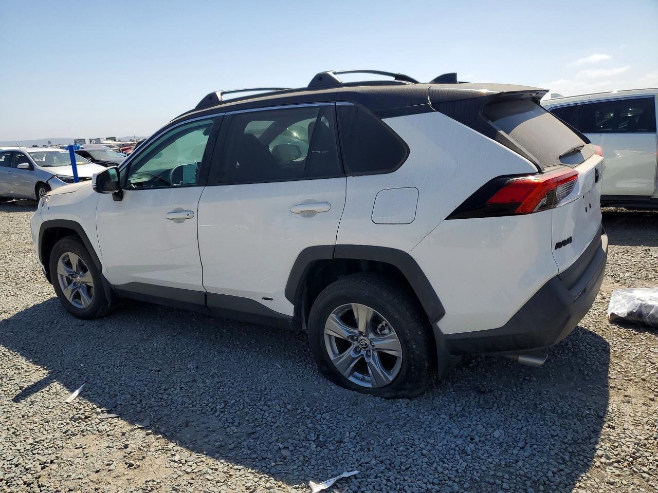 2024 Toyota Rav4 Le - Фото 2