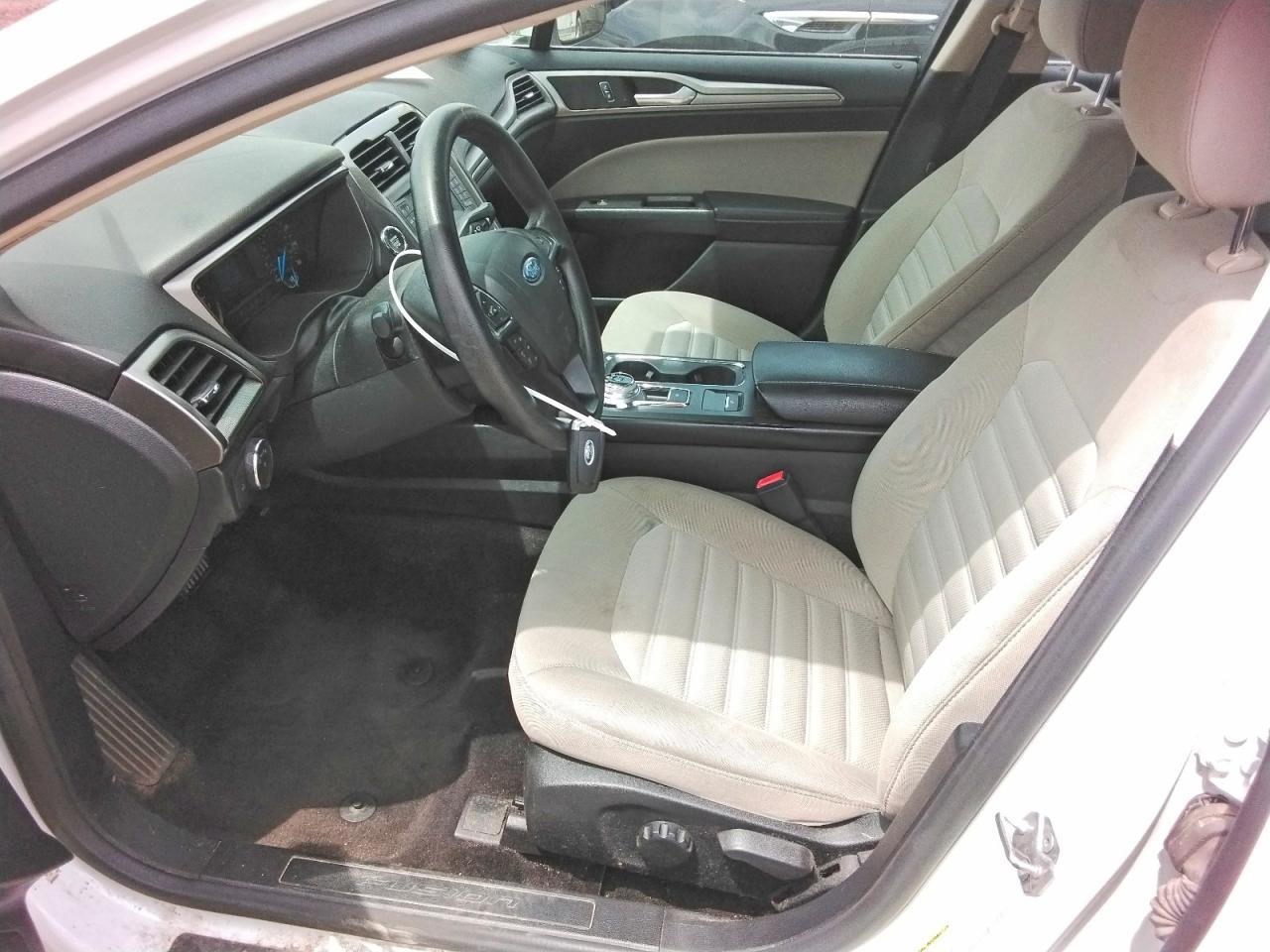 2017 Ford Fusion S - Фото 7