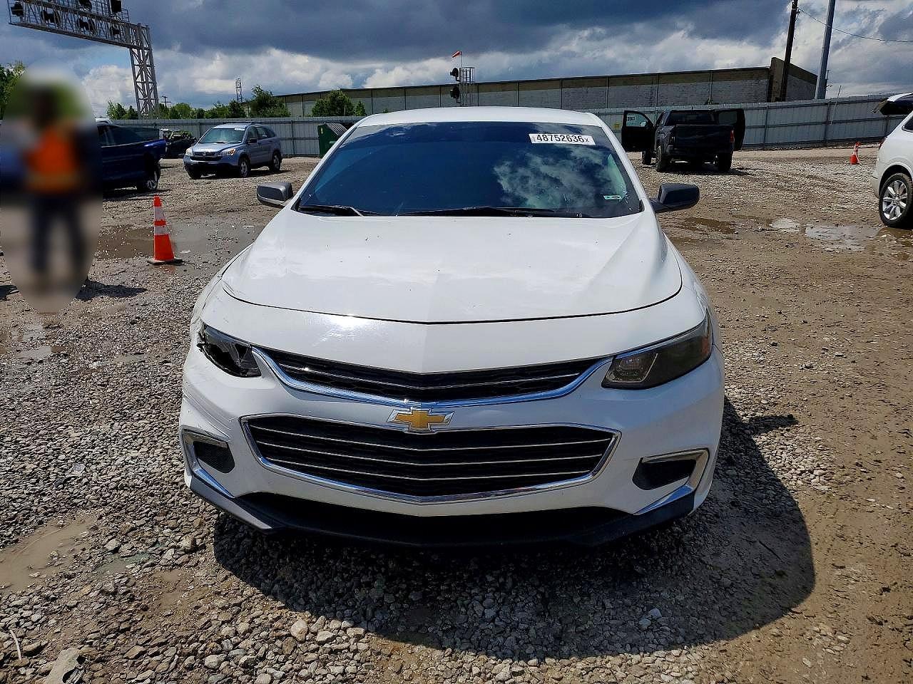 2017 Chevrolet Malibu Ls - Фото 5