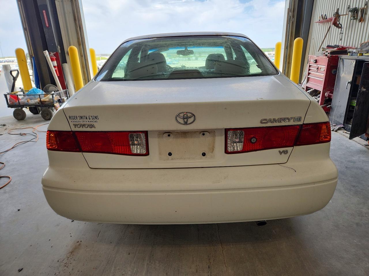 2001 Toyota Camry Xle V6 - Image 6