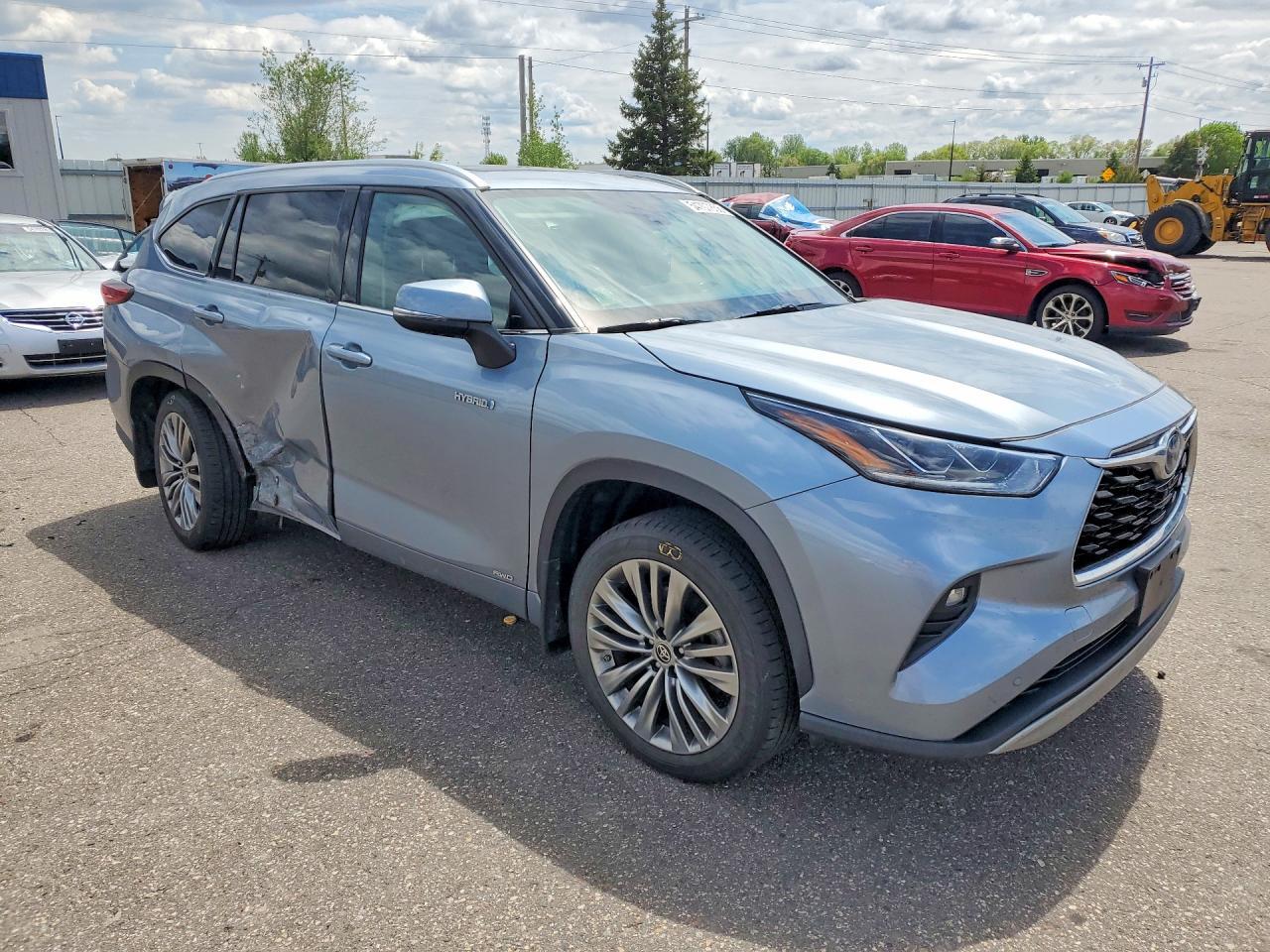 2021 Toyota Highlander Hybrid Platinum - Фото 4