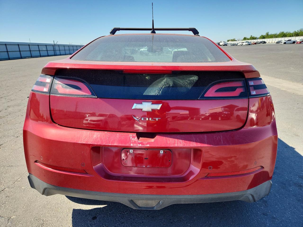 2013 Chevrolet Volt - Image 6