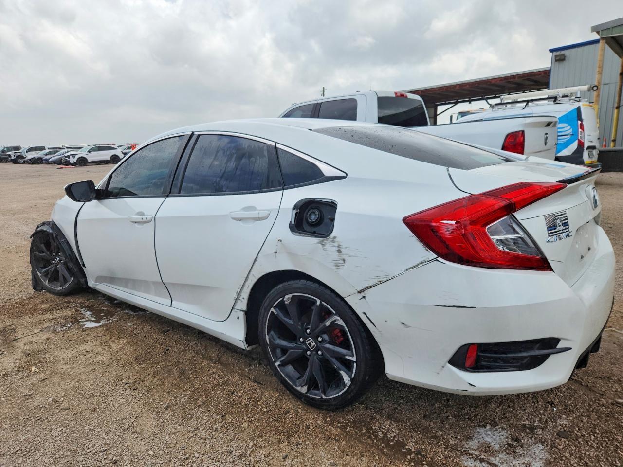 2019 Honda Civic Sport - Фото 2