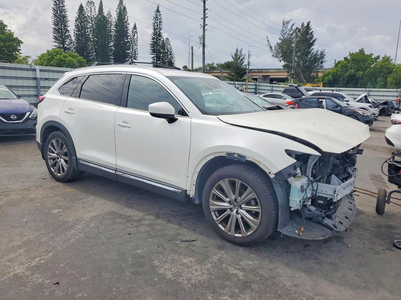 2021 Mazda Cx-9 Signature - Image 4