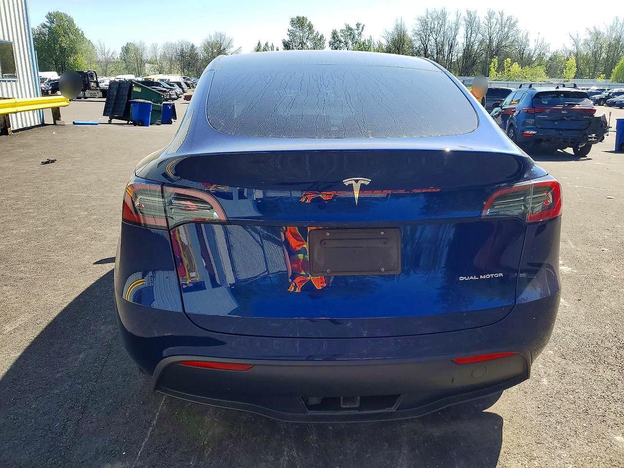 2023 Tesla Model Y - Фото 6