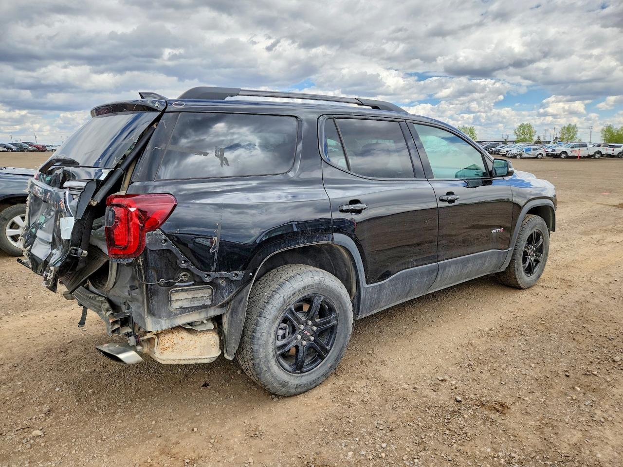2023 GMC Acadia At4 - Image 3