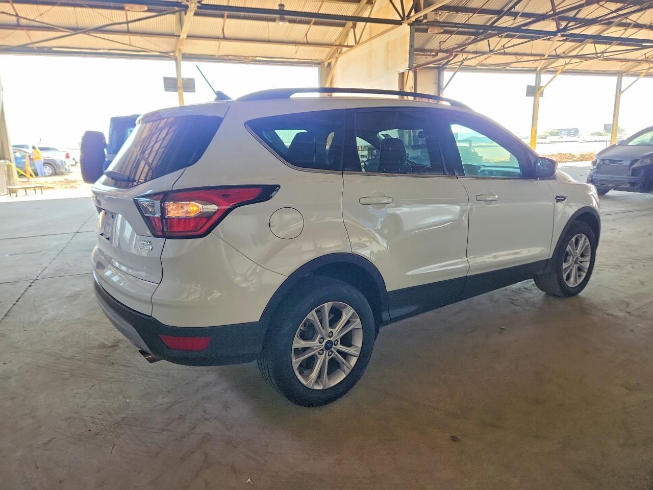 2018 Ford Escape Sel - Фото 3