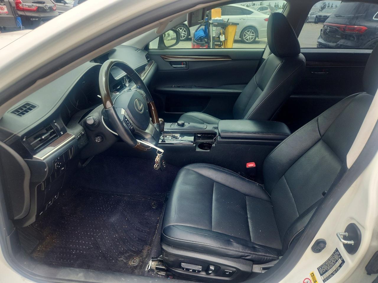 2014 Lexus Es - Image 7