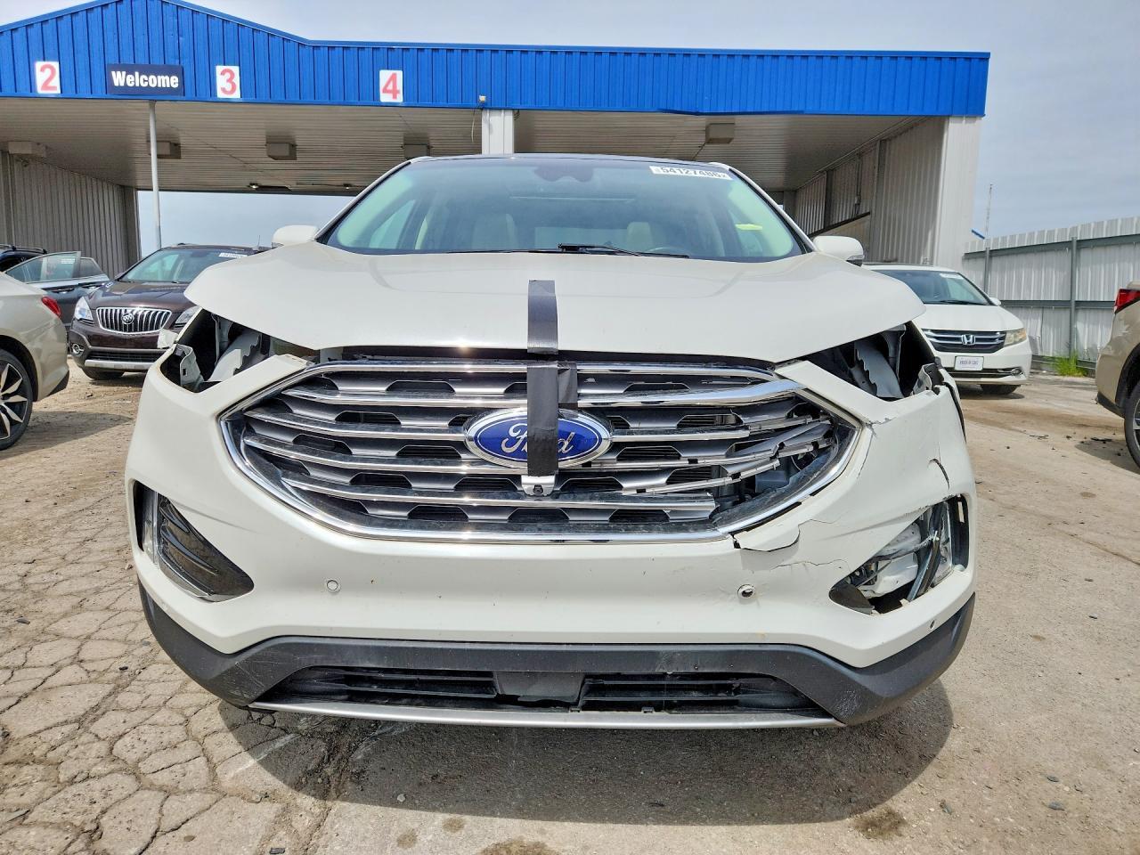 2020 Ford Edge Titanium - Фото 5
