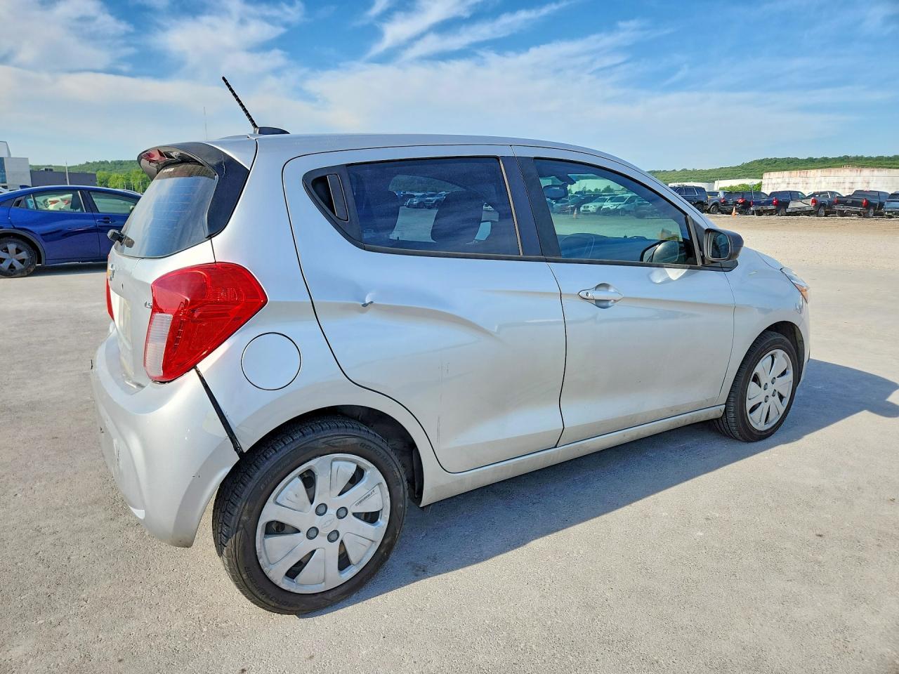 2016 Chevrolet Spark Ls - Фото 3