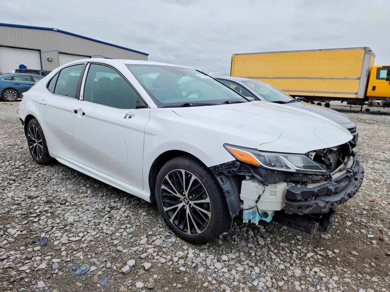 2018 Toyota Camry Se - Фото 4