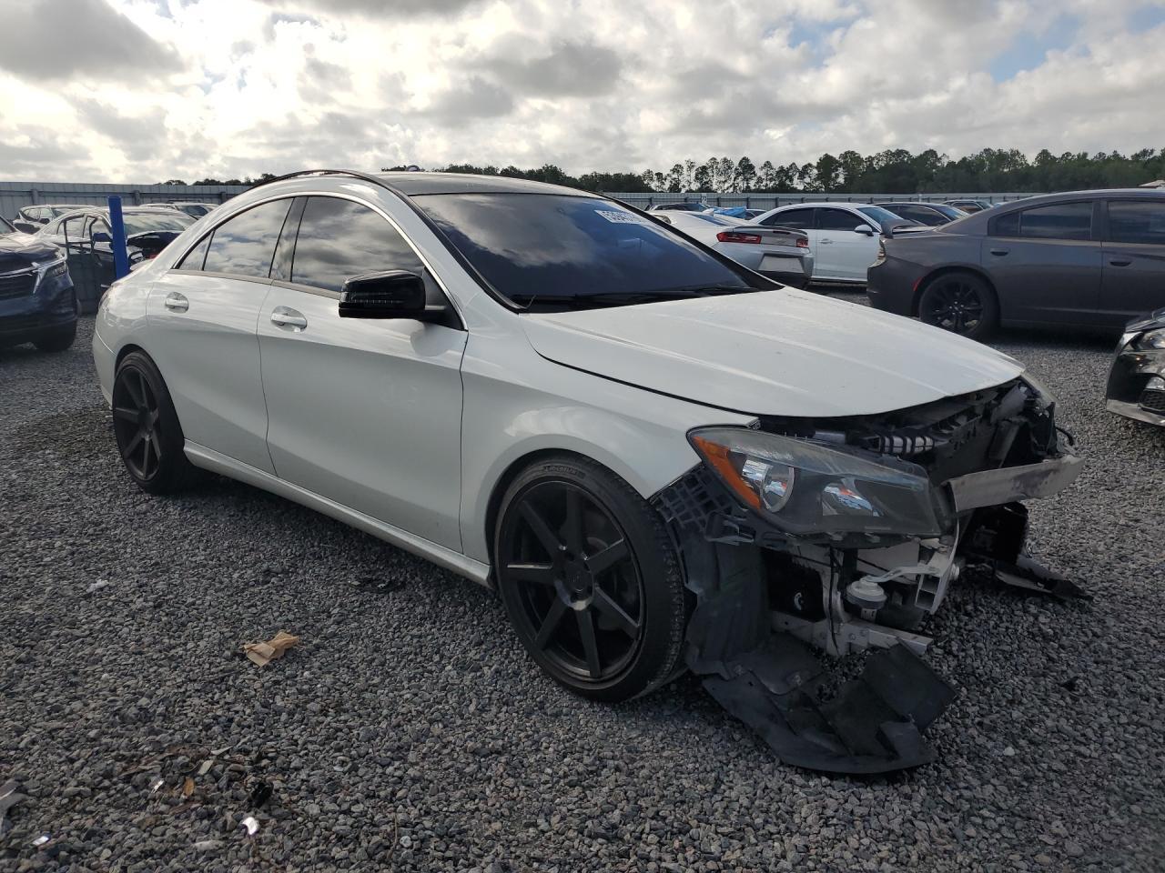 2014 Mercedes-Benz Cla 250 - Фото 4