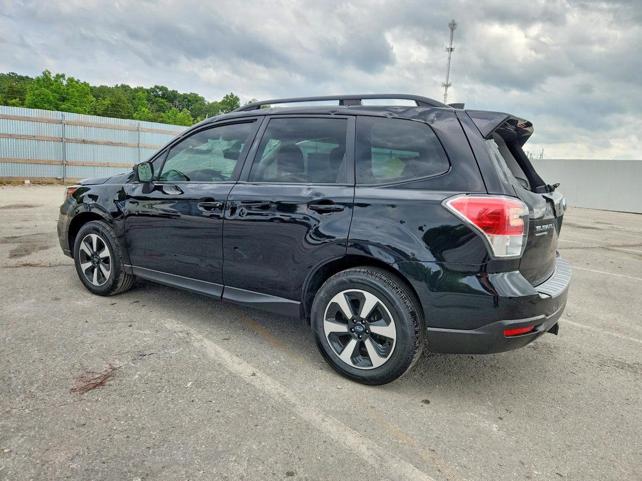 2017 Subaru Forester 2.5I Premium - Фото 2