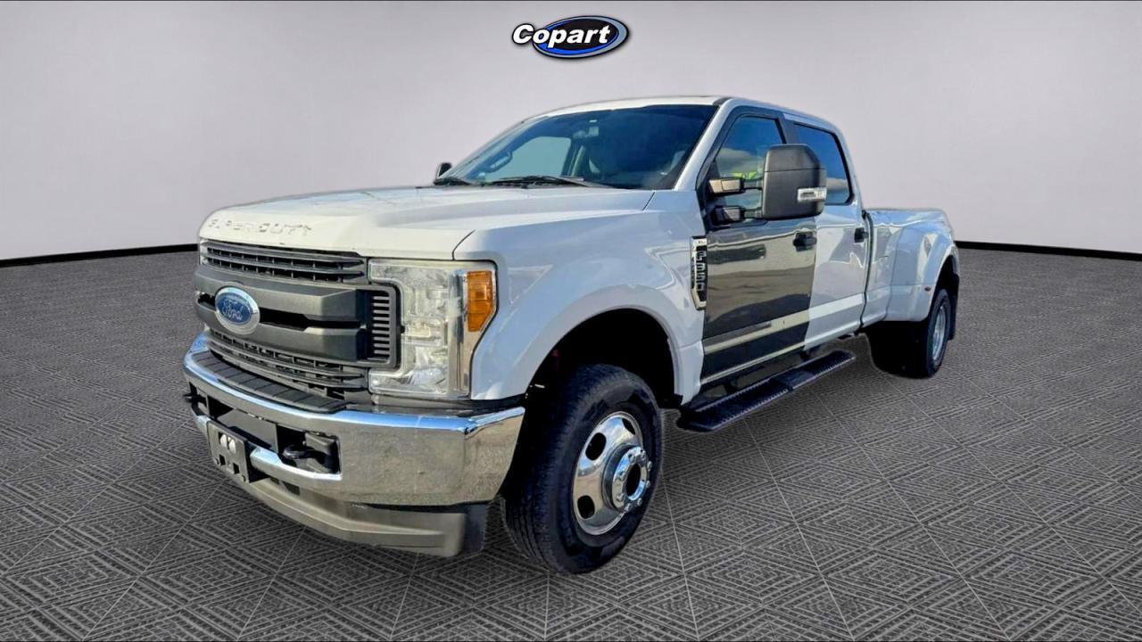 2017 Ford F350 Super Duty - Фото 2