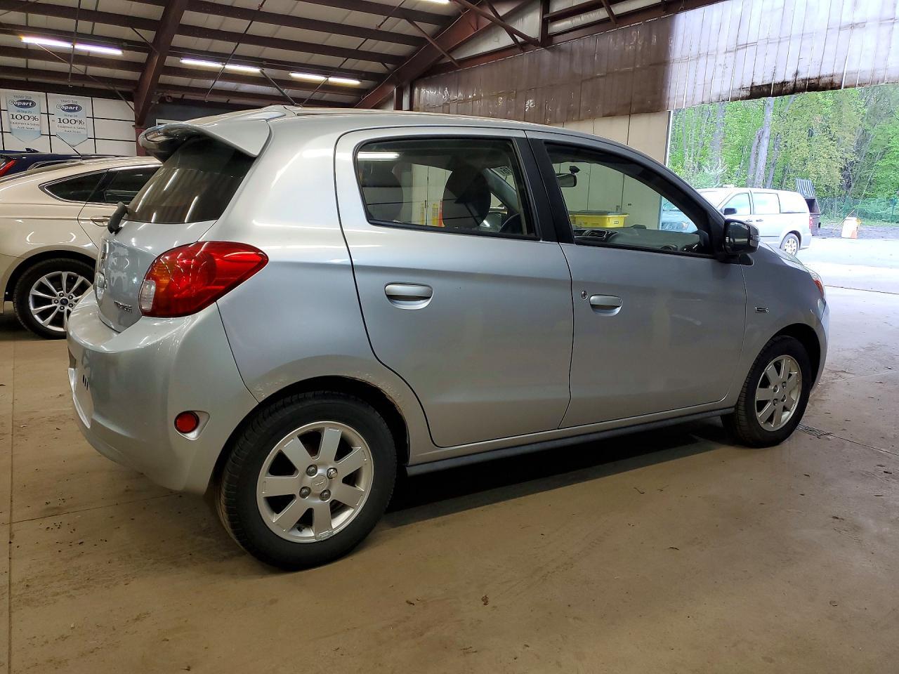2015 Mitsubishi Mirage Es - Image 3