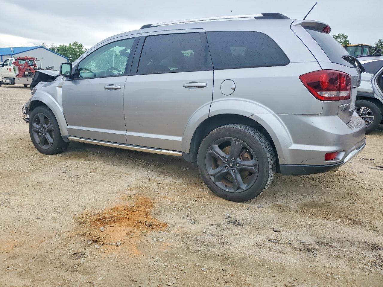 2018 Dodge Journey Crossroad - Фото 2