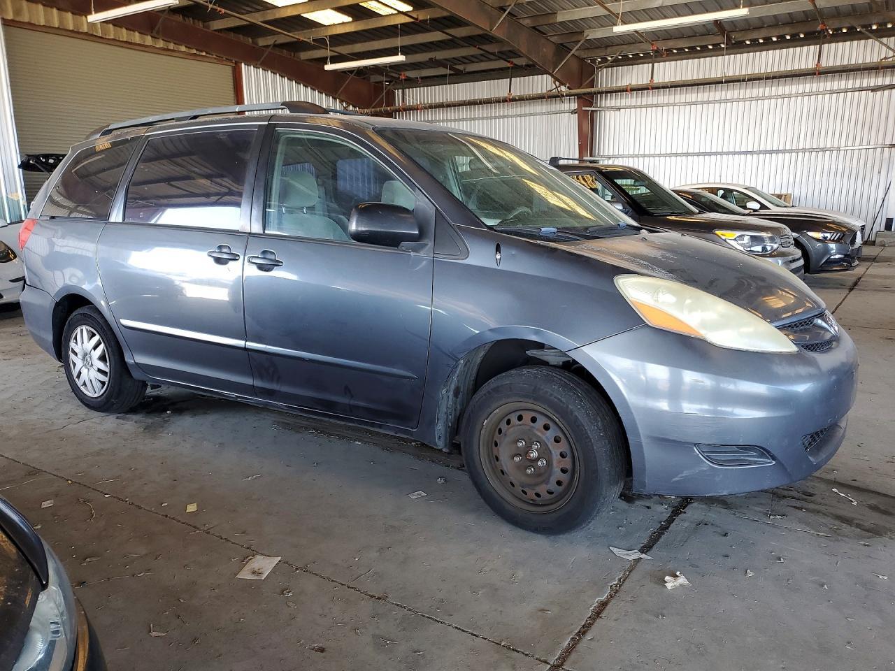 2006 Toyota Sienna Ce 8 Passenger - Фото 4