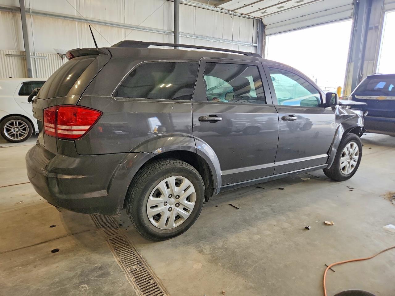 2019 Dodge Journey Se - Image 3