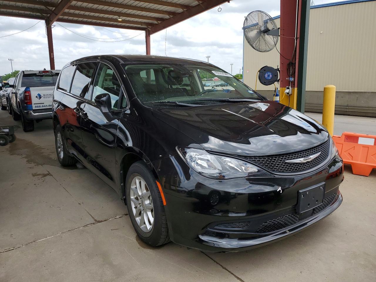 2023 Chrysler Voyager Lx - Фото 4