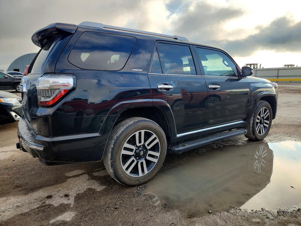 2022 Toyota 4Runner Limited - Фото 3