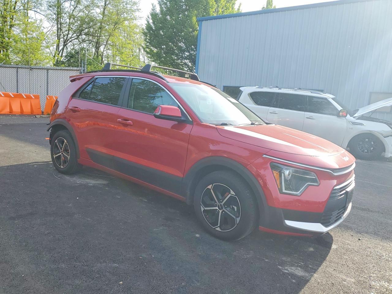 2024 Kia Niro Ex - Image 4
