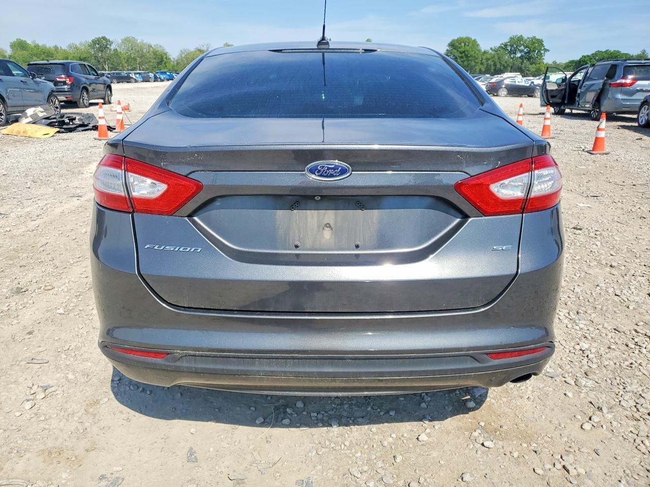 2015 Ford Fusion Se - Фото 6
