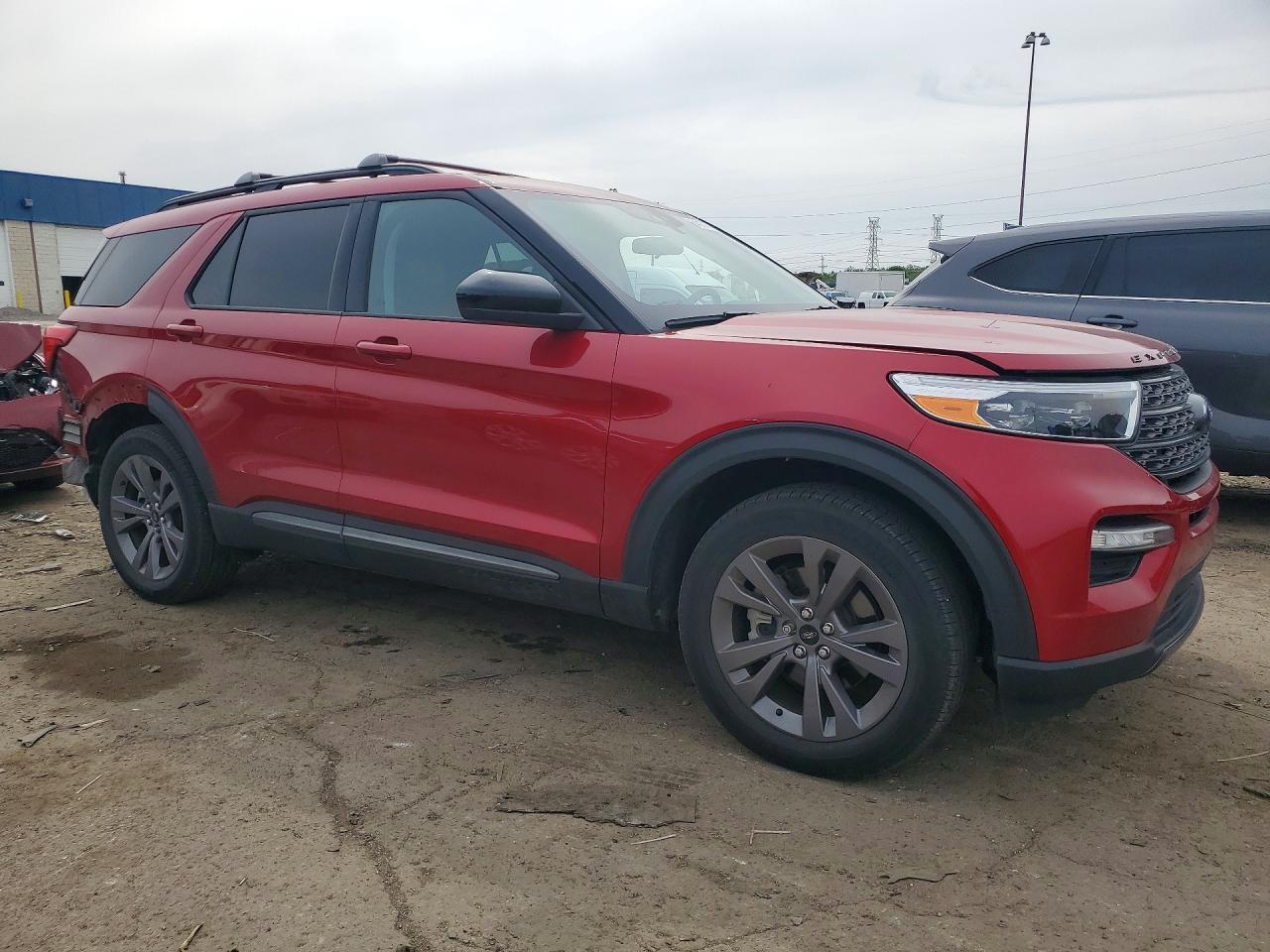 2024 Ford Explorer Xlt - Image 4