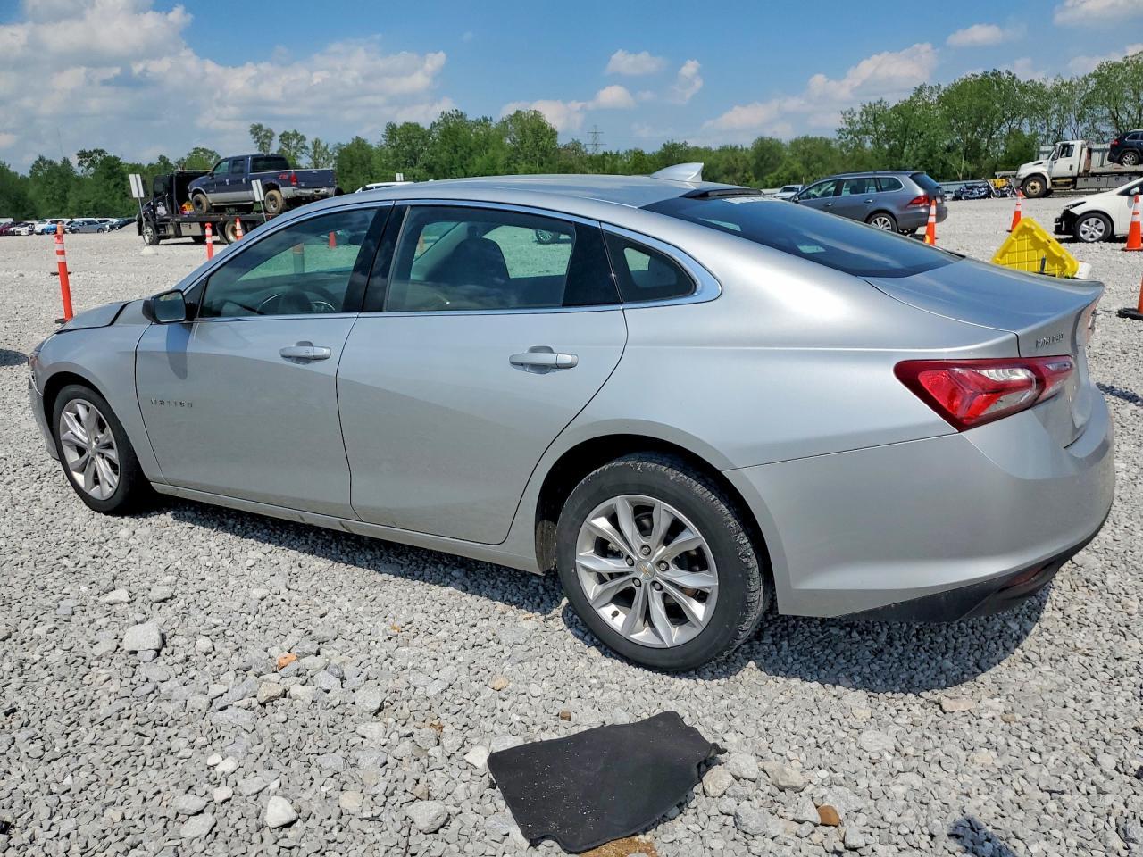 2022 Chevrolet Malibu Lt - Фото 2