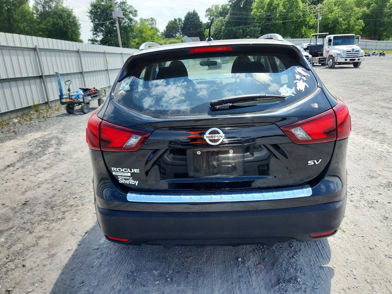 2018 Nissan Rogue Sport Sv - Image 6