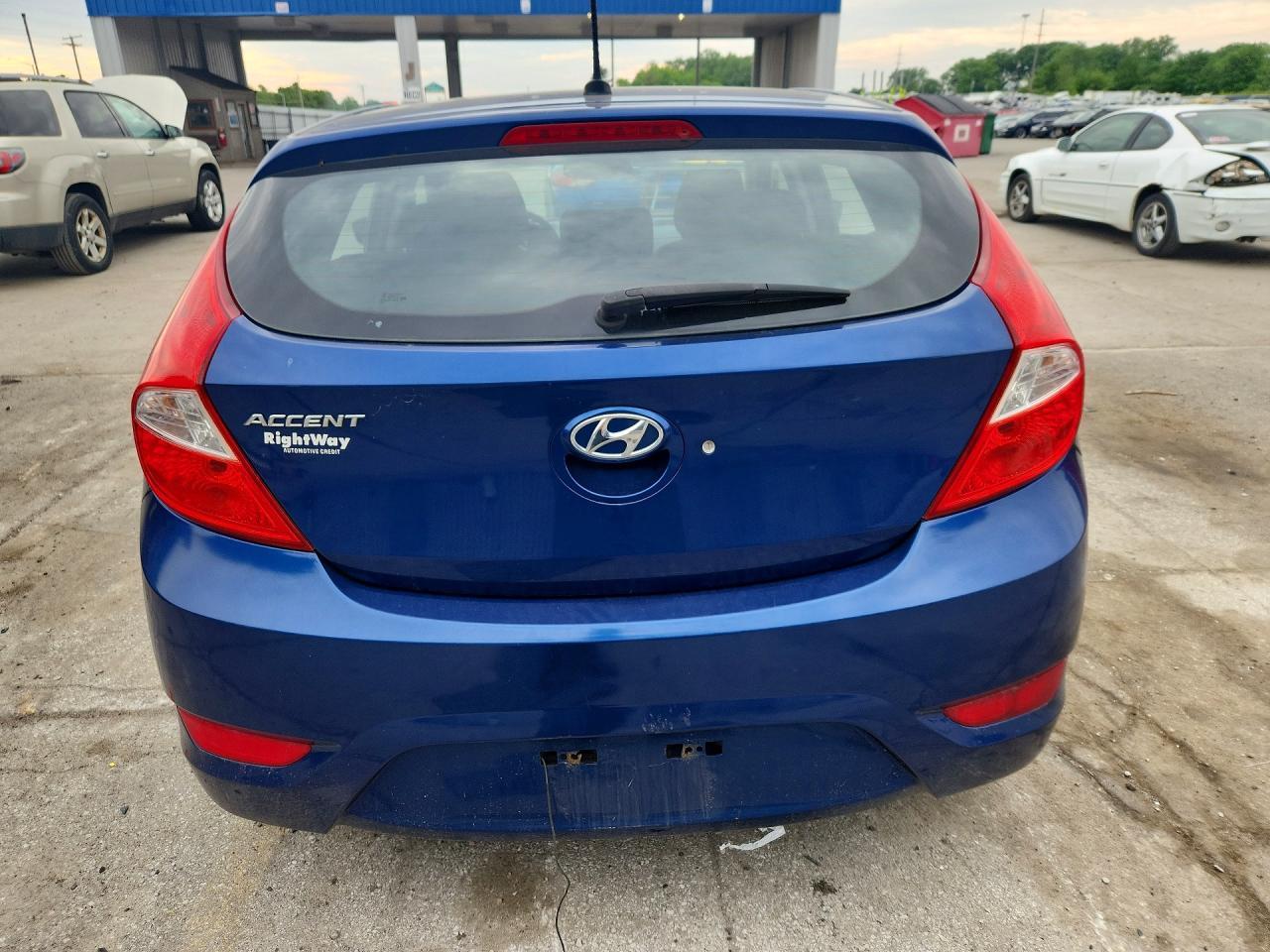 2017 Hyundai Accent Se - Фото 6