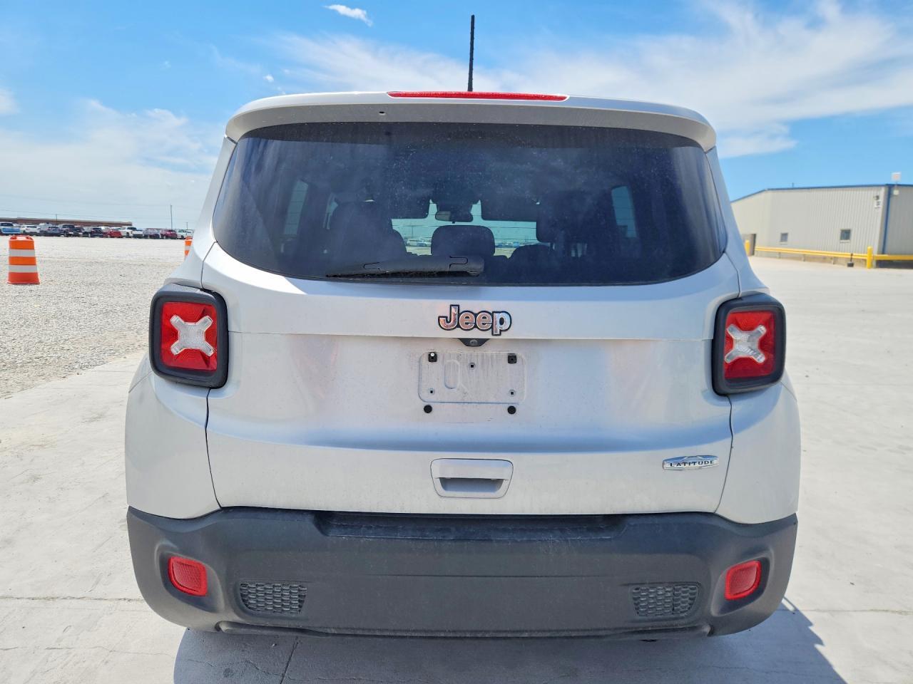 2019 Jeep Renegade Latitude - Image 6