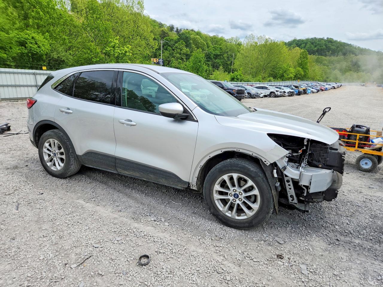 2020 Ford Escape Se - Фото 4