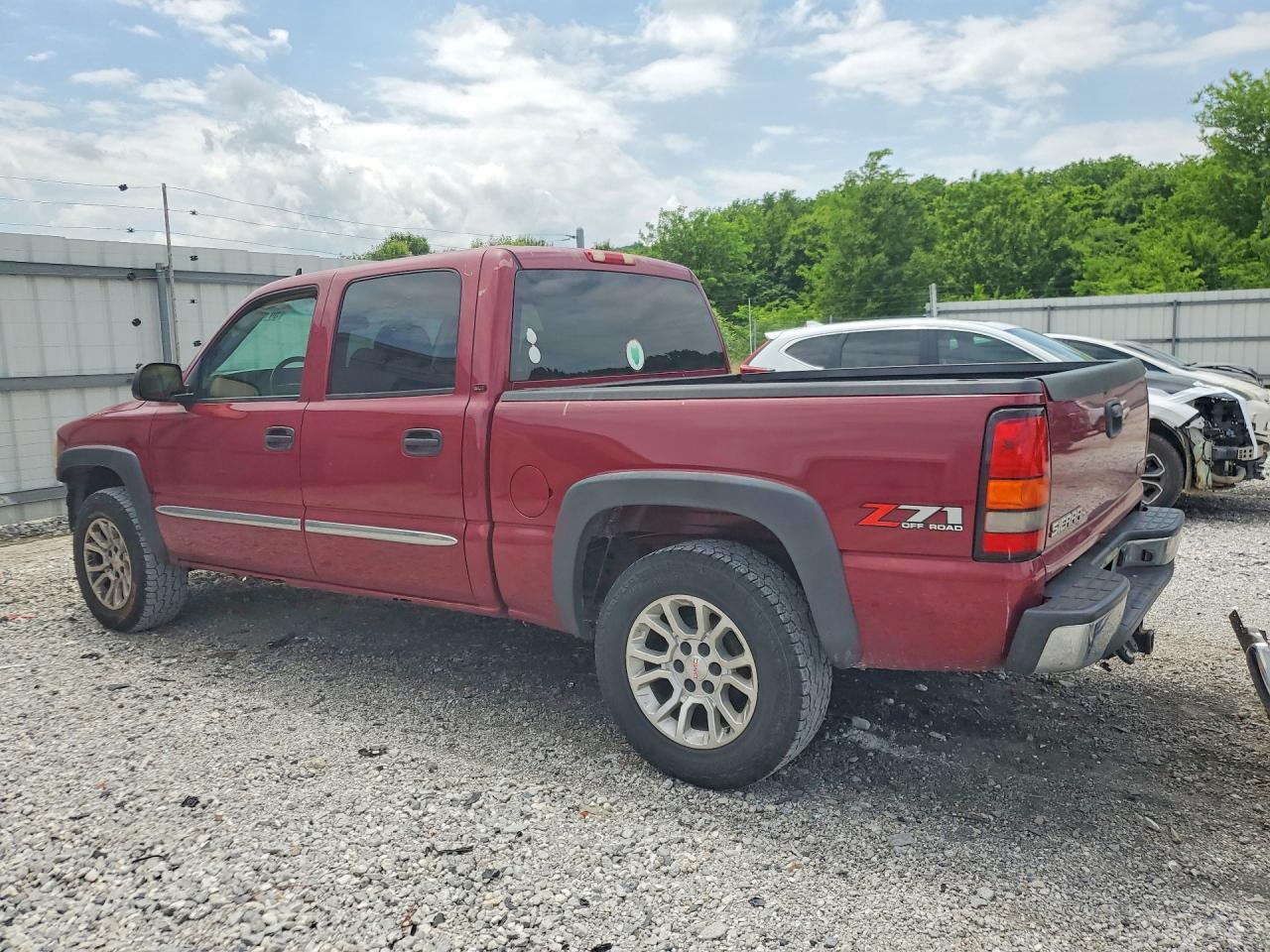 2006 GMC New Sierra K1500 - Image 2