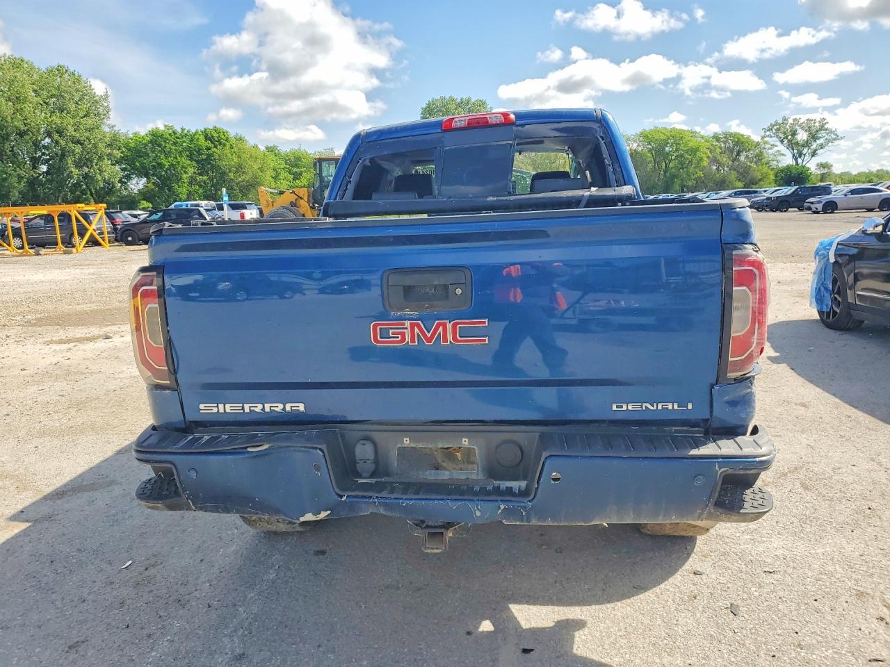 2016 GMC Sierra K1500 Denali - Image 6