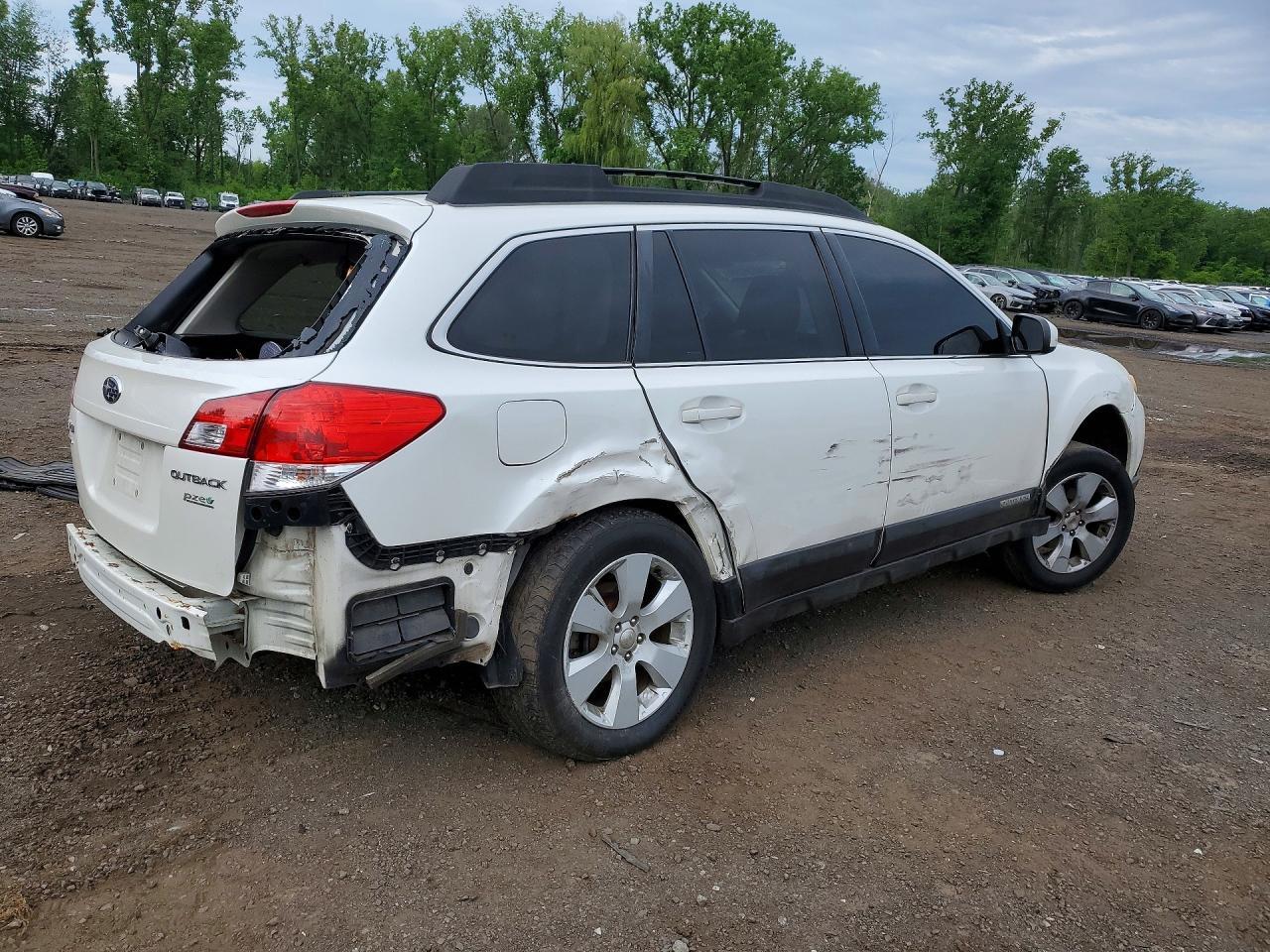 2011 Subaru Outback 2.5I Premium - Image 3