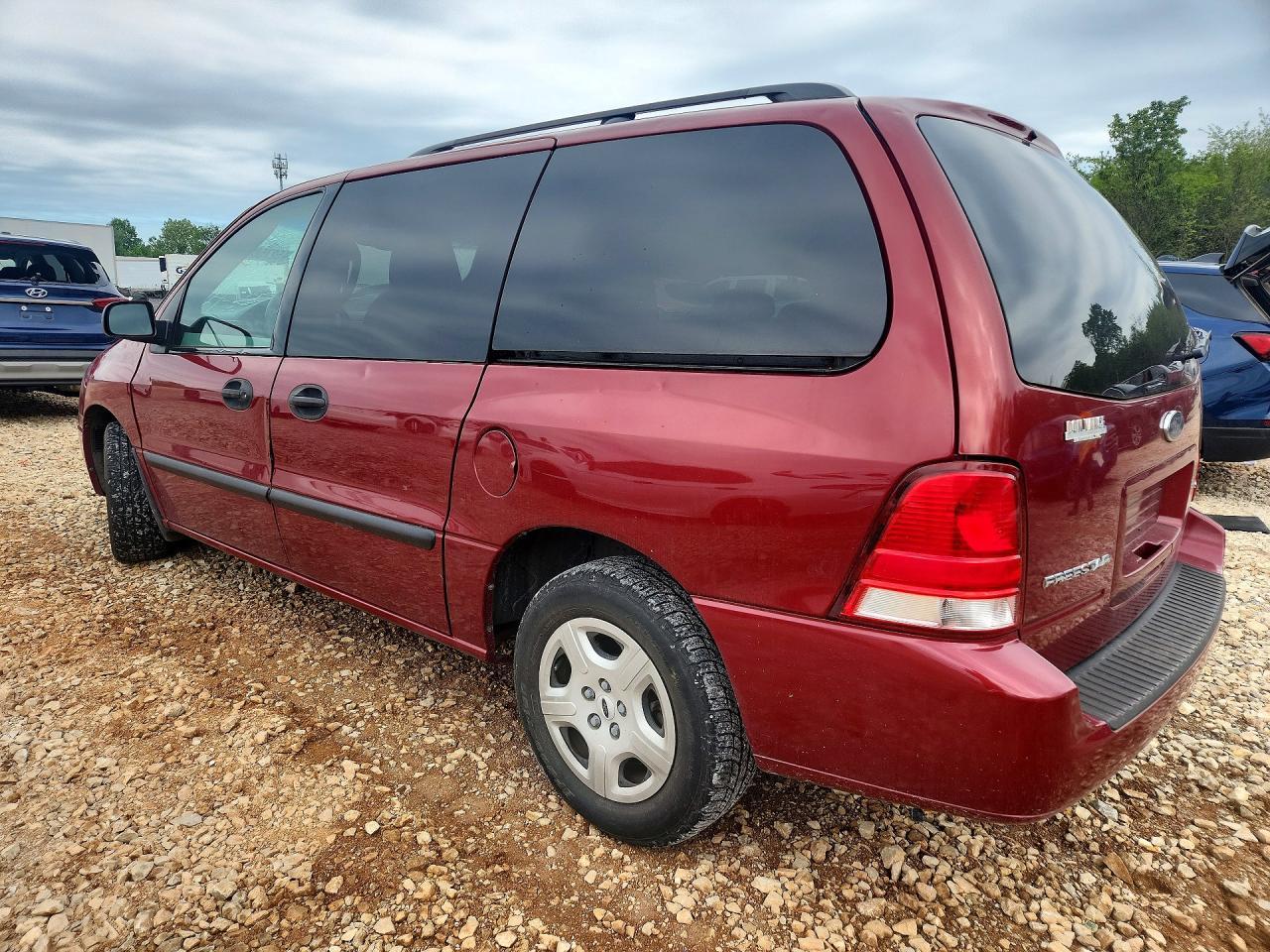 2005 Ford Freestar Se - Фото 2