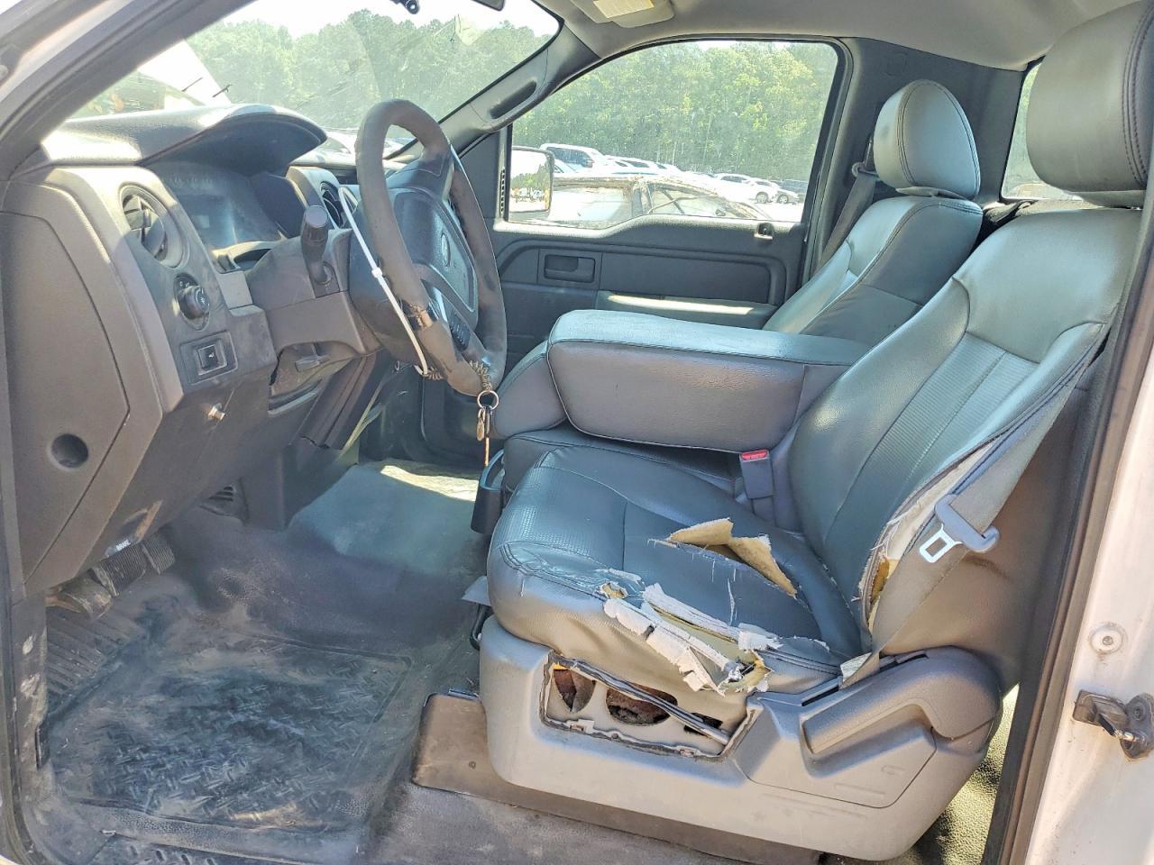 2012 Ford F150 - Image 7