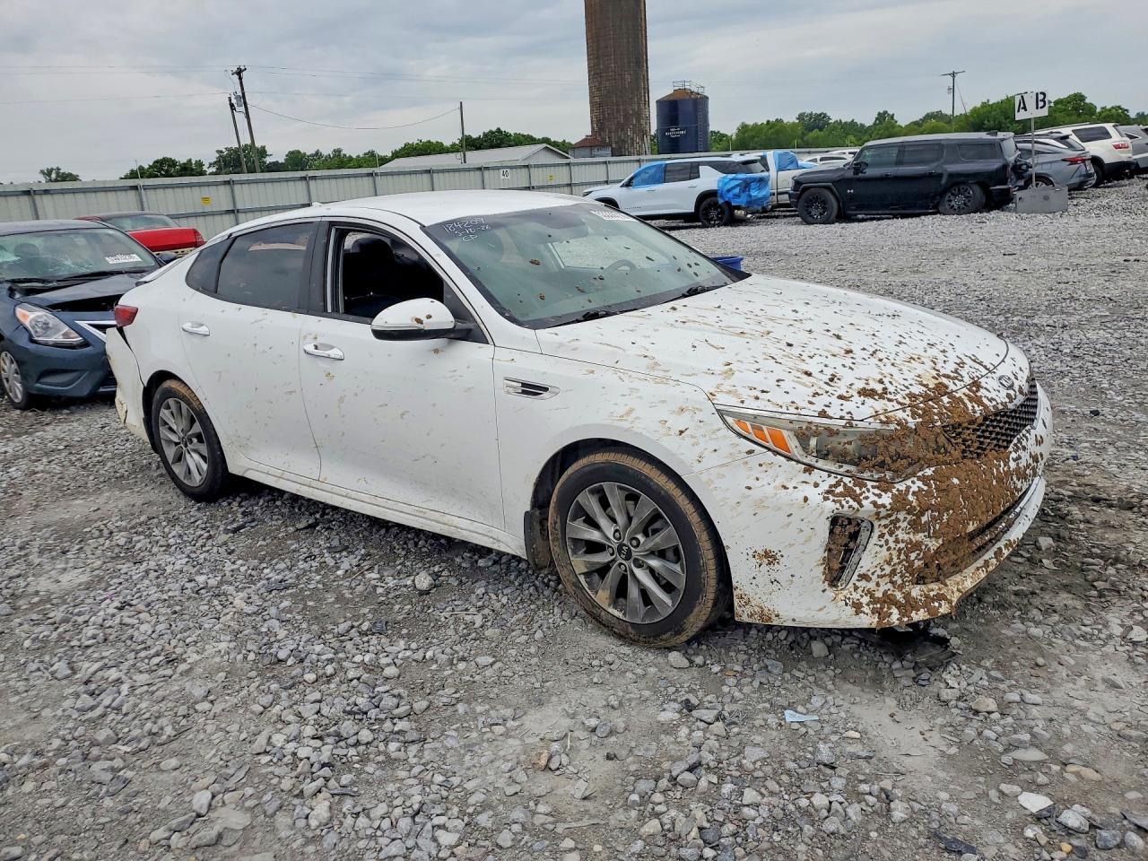 2018 Kia Optima S - Фото 4