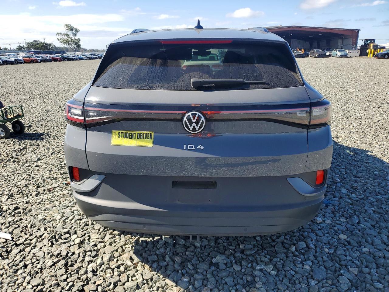 2023 Volkswagen Id.4 Pro S - Image 6