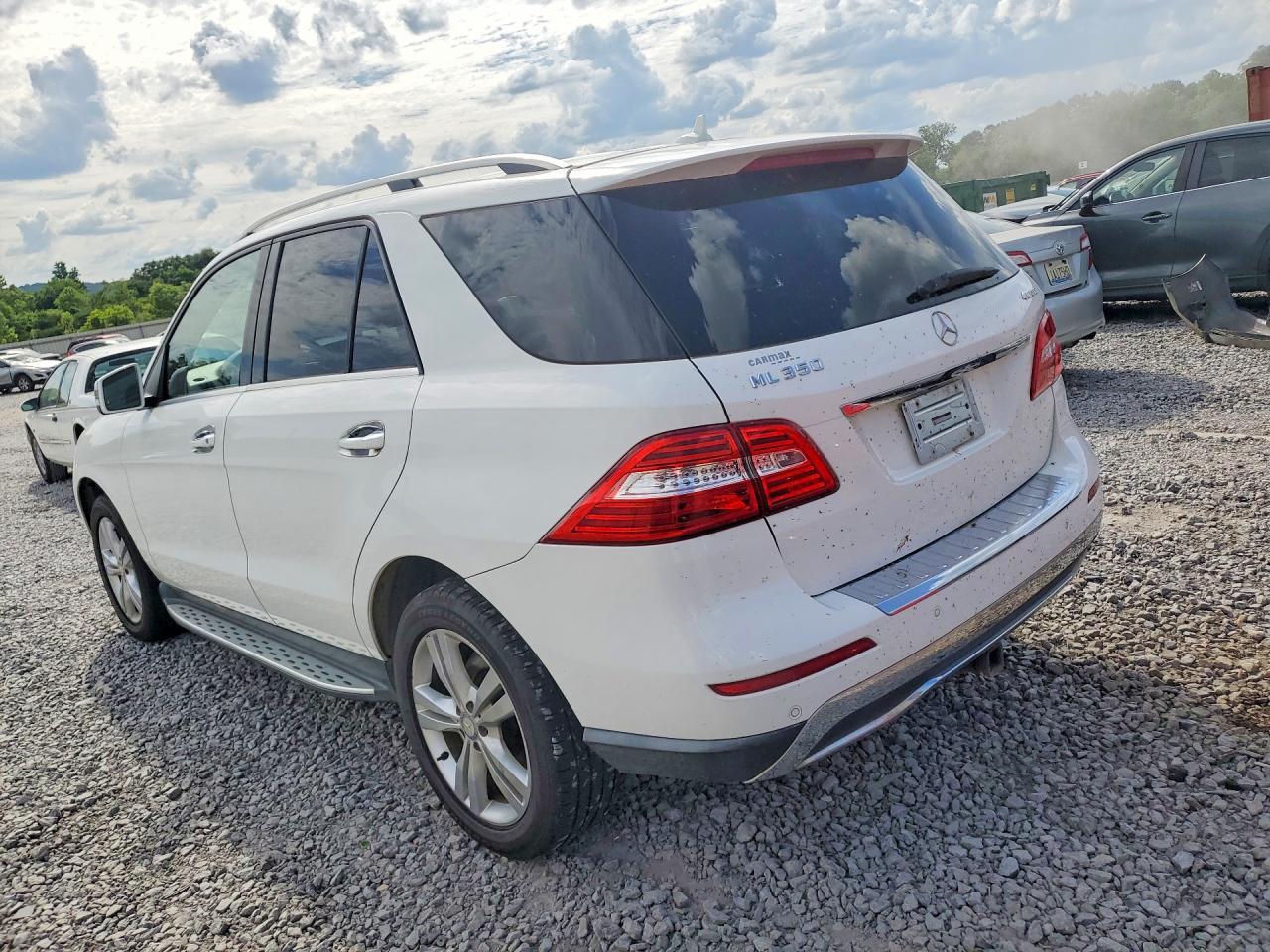 2015 Mercedes-Benz Ml 350 4Matic - Image 2