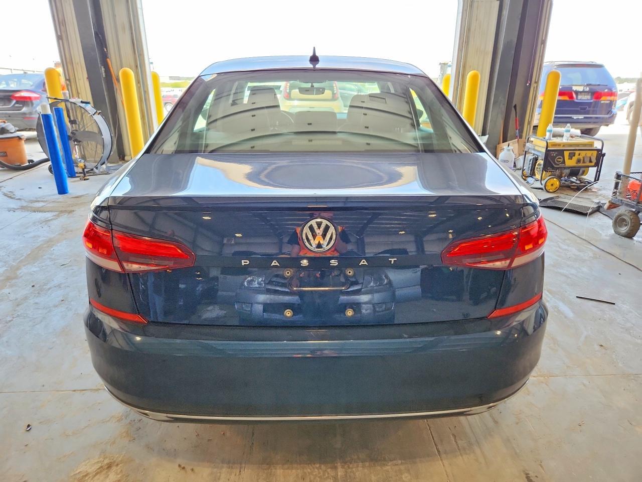 2021 Volkswagen Passat S - Фото 6
