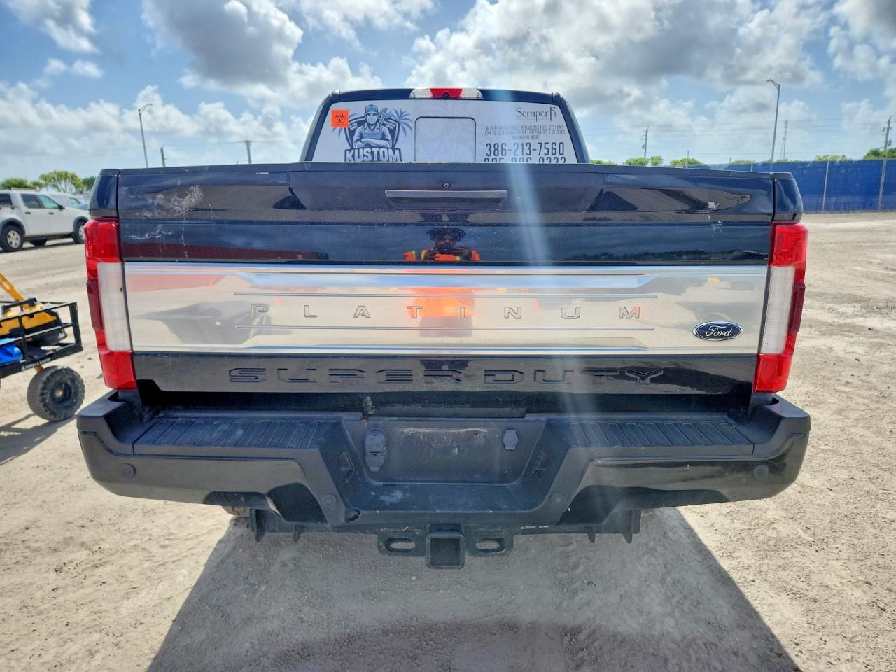 2017 Ford F250 Super Duty - Image 6