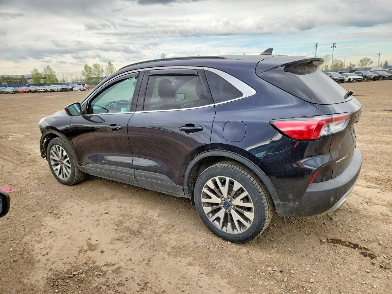 2021 Ford Escape Titanium - Фото 2