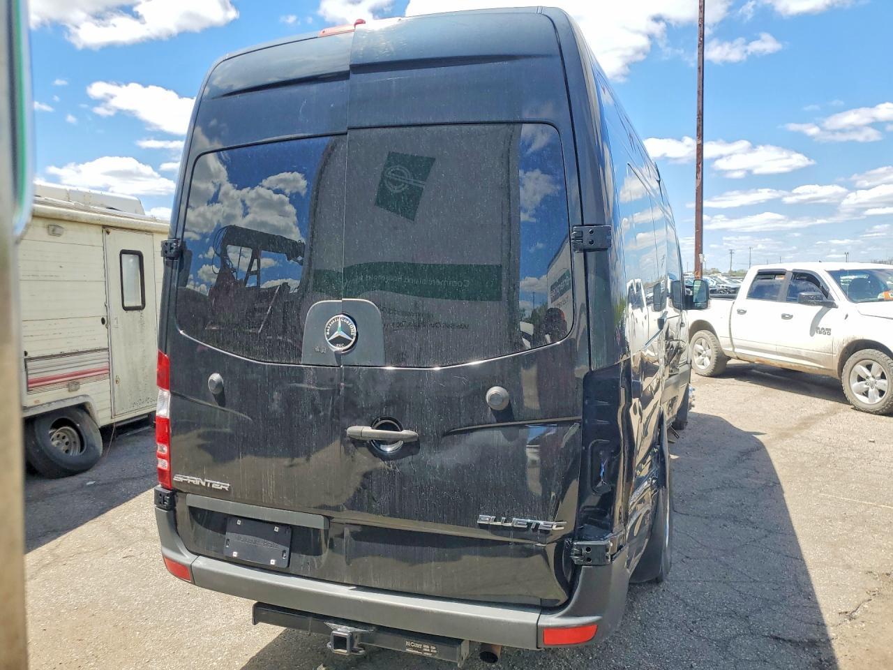 2016 Mercedes-Benz Sprinter 3500 - Фото 6
